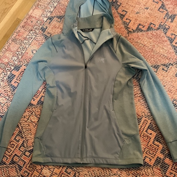 Arc’teryx women’s lightweight jacket - XS - Picture 2 of 11